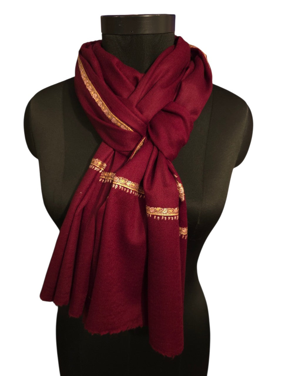 Burgunder cashmere/merino sjal med håndbroderte detaljer (23)