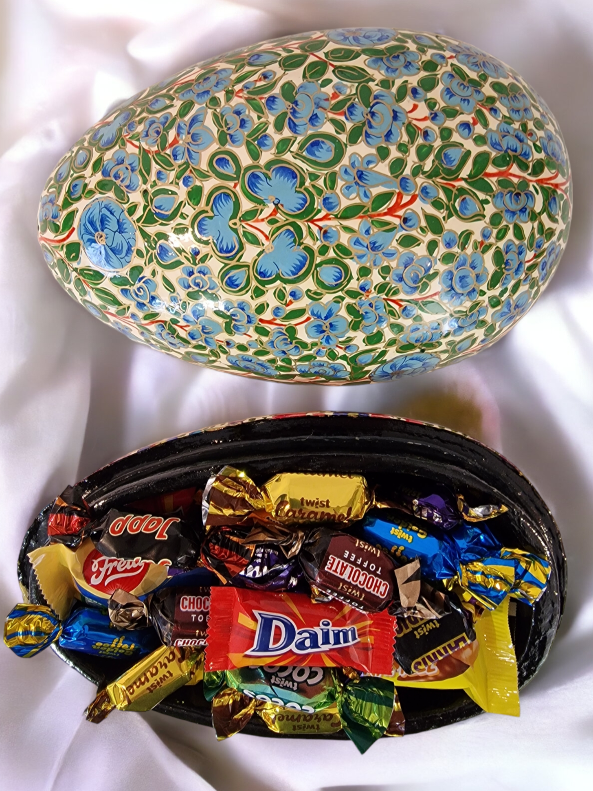 Utsøkt påskeegg med lokk (16)