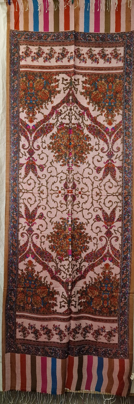 Flott kashmir/silkeskjerf i varme farger med silketrykket mønster(157)