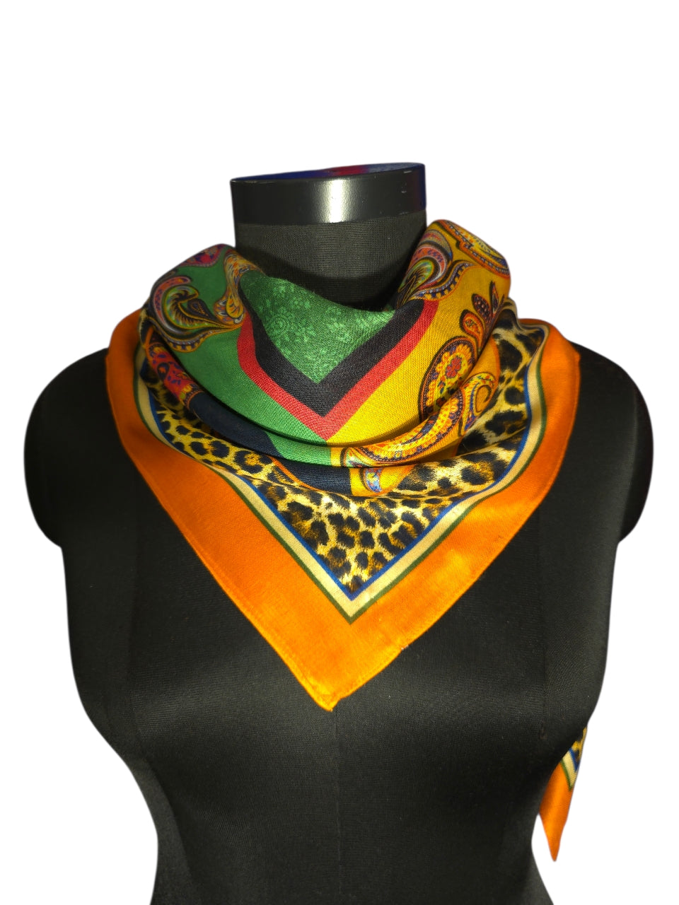 Paisley møter safari - eksklusivt silkeskjerf på 100x100 cm (27)