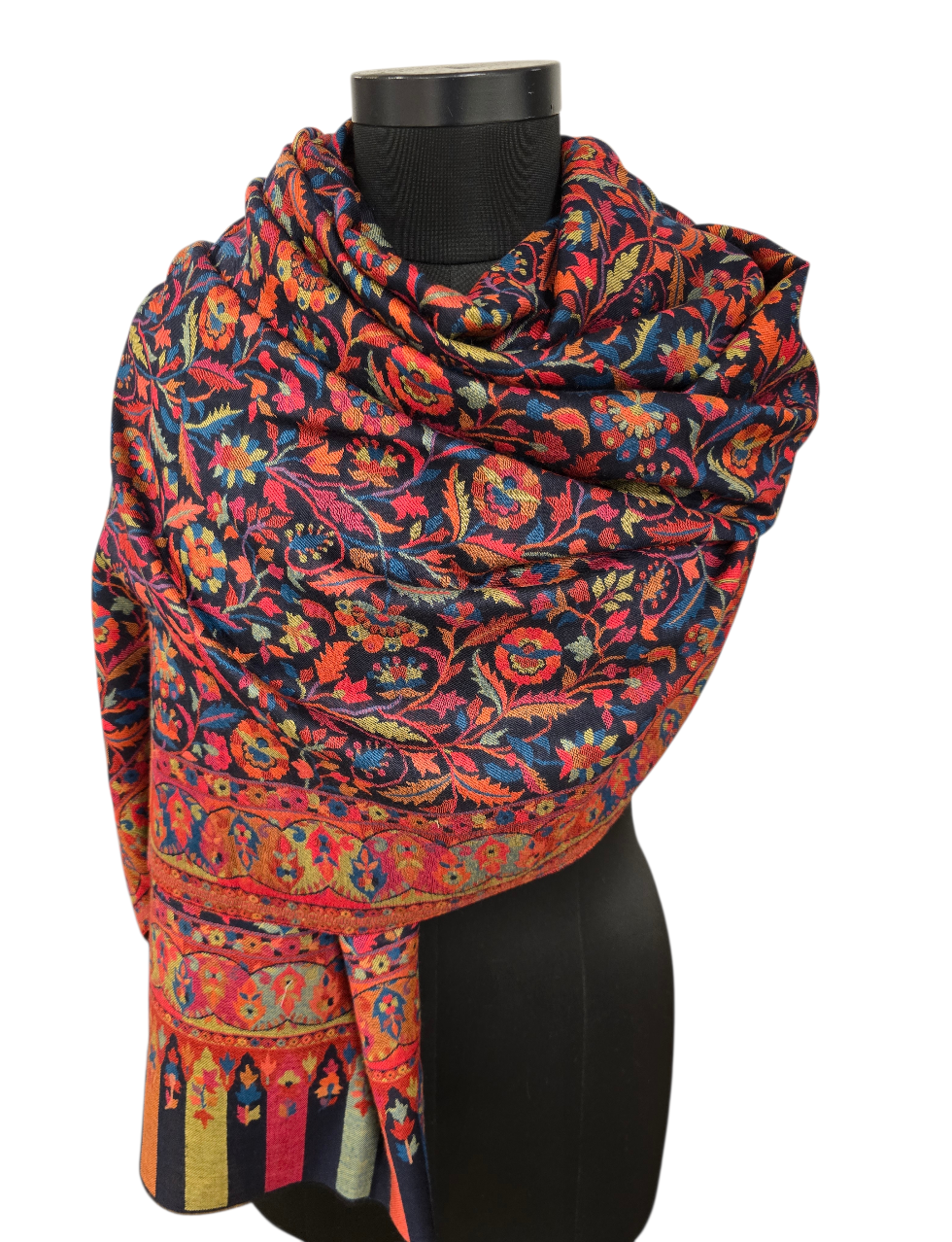 Et klassisk mykt sjal i cashmere og merino fra Kashmir (55)