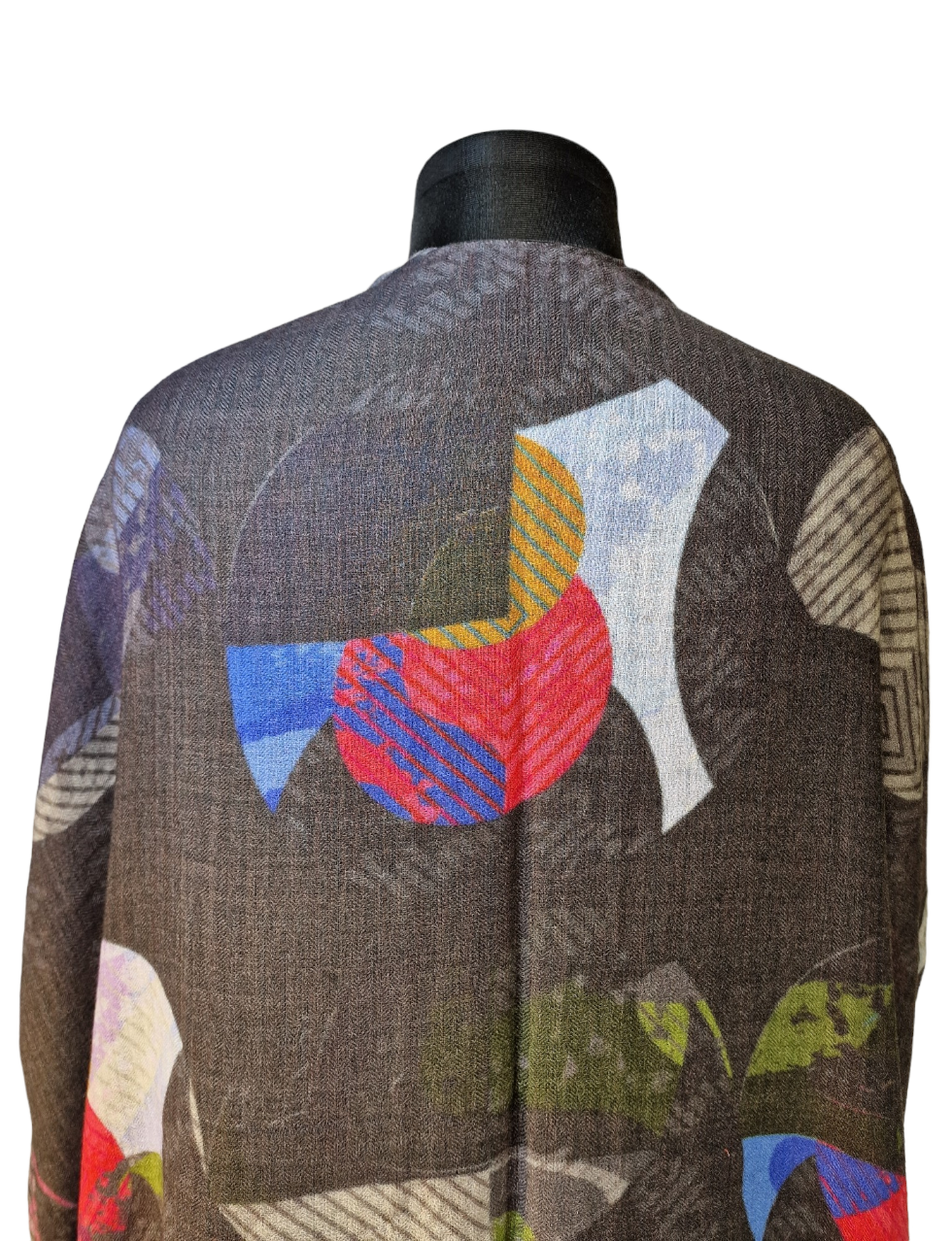 Sort sjal-jakke med mystisk mønster (14)