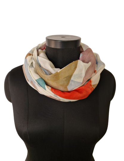 Supermykt sommerlig skjerf kalt "Stjerner i sikte" (0150)