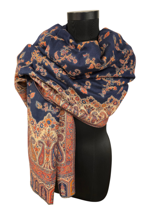 Eksepsjonelt flott sjal i ren merino ull  (49)