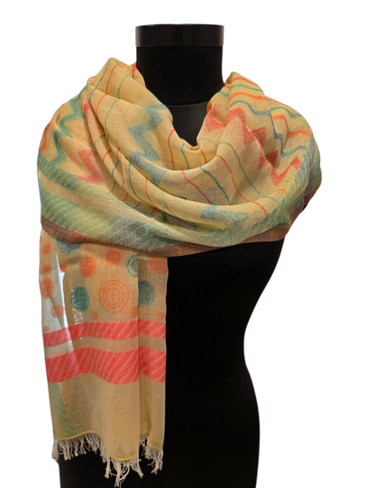 Luftig smørgult skjerf med flotte vevde mønster (087)