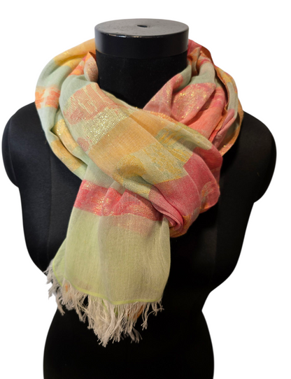 Lett og luftig skjerf i bomull med gylne detaljer (076)