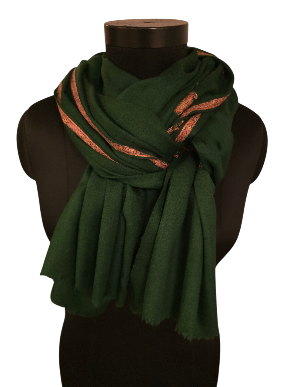 Grønt cashmere/merino sjal med håndbroderte detaljer (22)