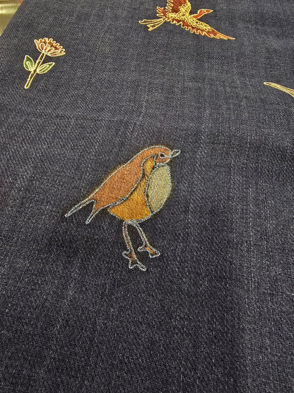 Blå-melert merino og silkesjal med brodert fuglemønster (76)