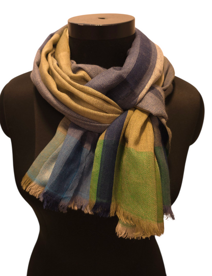 Allsidig skjerf i ren ull (70)