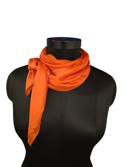 Oransje silkeskjerf (90x90cm) i 100% silke (47)