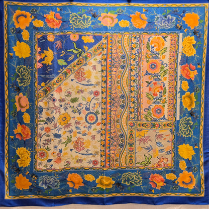 Frisk firkantet silkeskjerf kalt "Gul & Blå" (23)