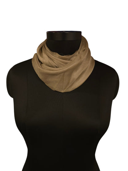 Olivenfarget silkeskjerf (90x90cm) i 100% silke (40)