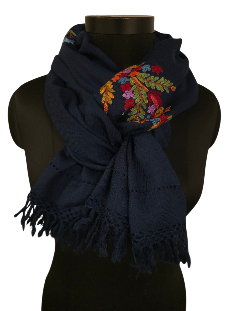 Håndbrodert mørkeblått sjal (20)