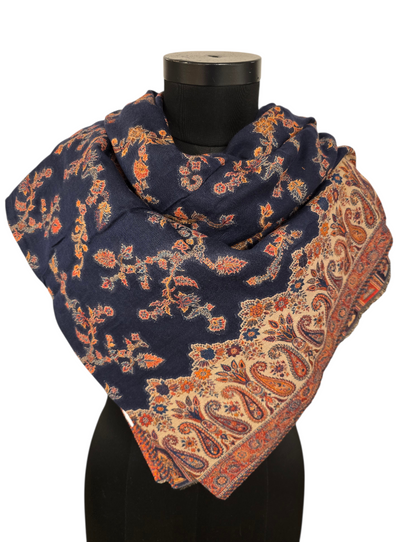 Eksepsjonelt flott sjal i ren merino ull  (49)