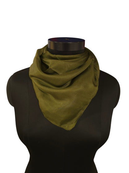 Kypros-grønt silkeskjerf (90x90cm) i 100% silke (46)