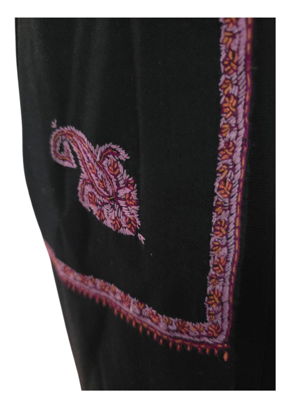 Sort sjal i cashmere og merino med håndbroderte detaljer (30)