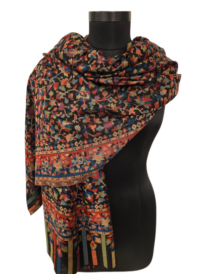 Stort mønstervevet sort sjal i 100% merino ull (36)