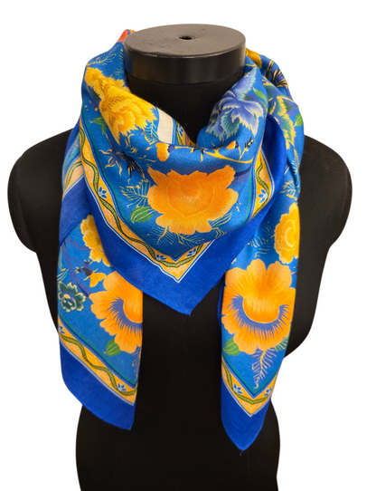 Frisk firkantet silkeskjerf kalt "Gul & Blå" (23)