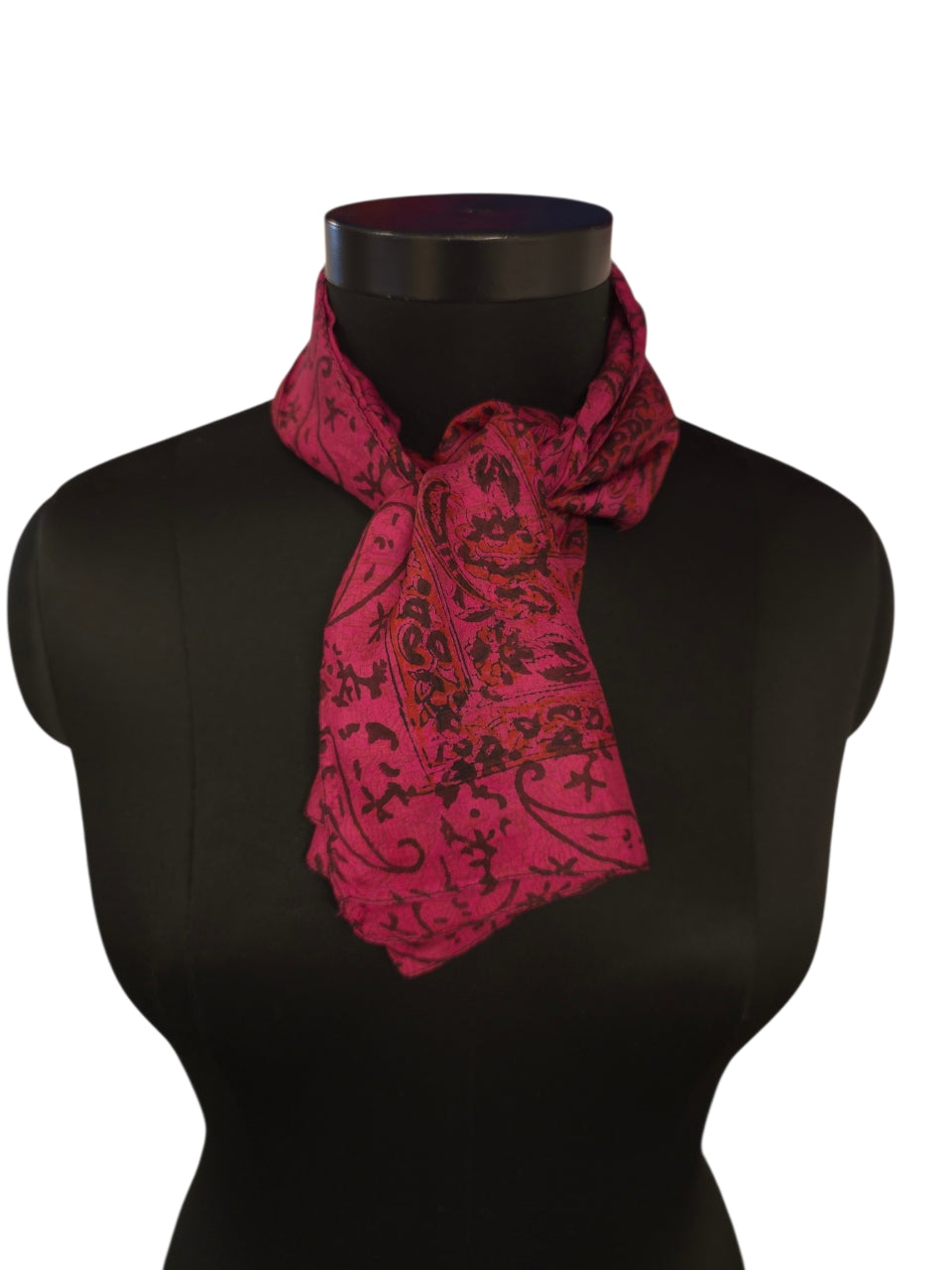 Fuksia farget silkeskjerf 90x90 cm (3)