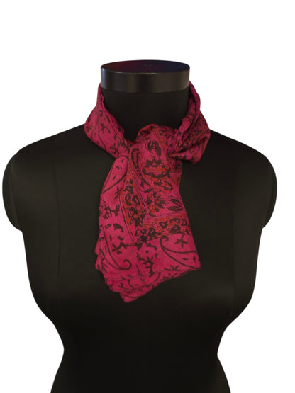 Fuksia farget silkeskjerf 90x90 cm (3)