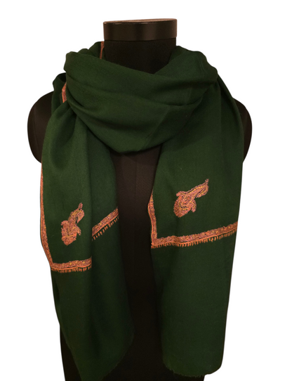 Grønt cashmere/merino sjal med håndbroderte detaljer (22)