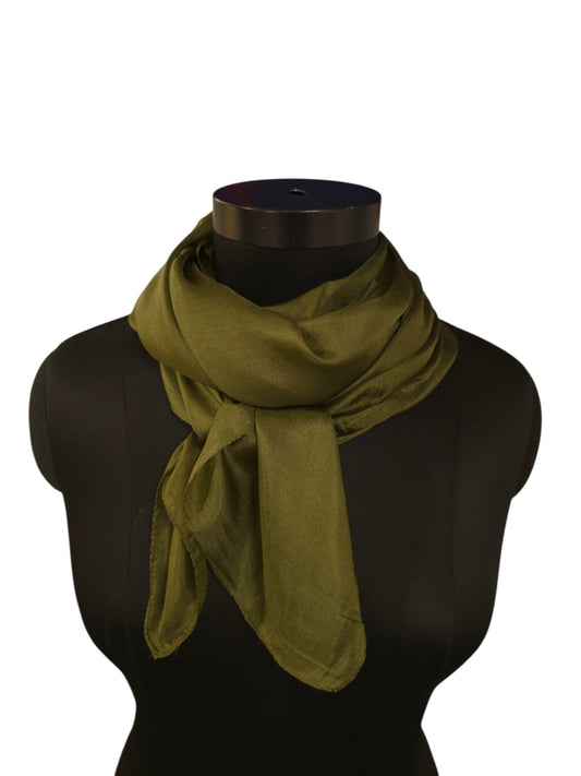 Kypros-grønt silkeskjerf (90x90cm) i 100% silke (46)