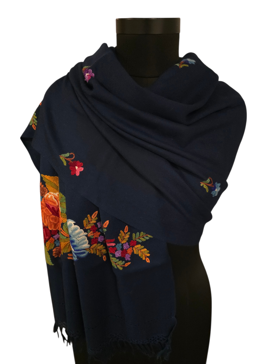 Håndbrodert mørkeblått sjal (20)