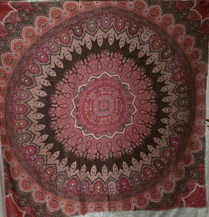 Stort, lett og behagelig firkantet sjal i merino og silke (16)