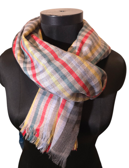 Grå rutete skjerf i ren ull med røde, gule, lavendel og grønne striper (76)