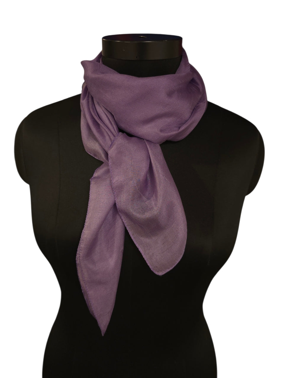 Lett fiolett farget silkeskjerf (90x90cm) i 100% silke (48)