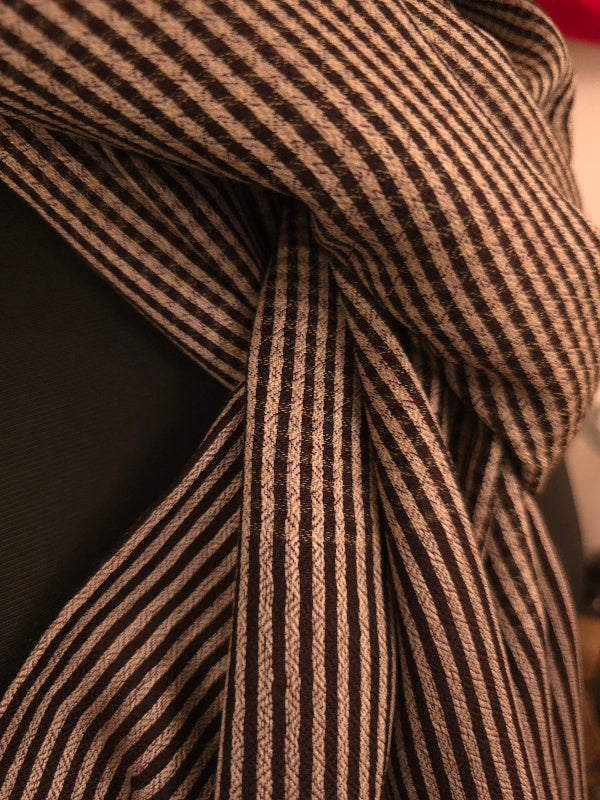 Cashmere og silkeskjerf med ruter og striper i beige, hvitt, grått og sort (59)