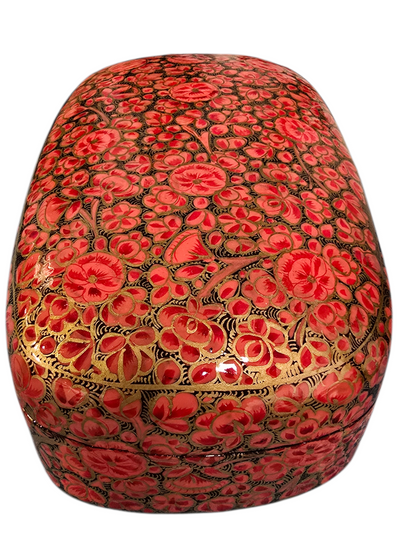 Lekkert smykkeskrin med rosa blomster og gyllen dekor (51)