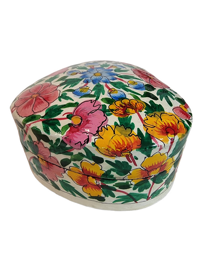 Lys hjerteformet boks med vakre blomster (03)